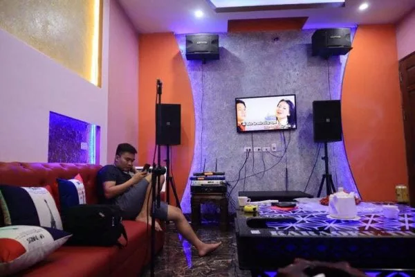 Cơ chế JBL X10 được sử dụng nhiều trong các phòng karaoke có diện tích nhỏ