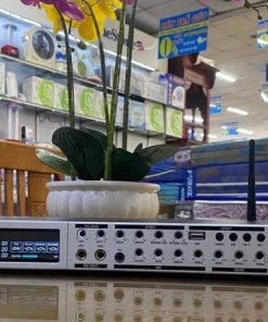 Vang cơ JBL k600 là một trong mẫu Micro không dây được săn đón nhiều nhất 2025