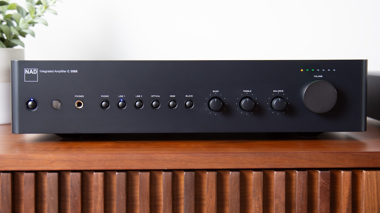 NAD C 359S và C 569 Ampli Class AB