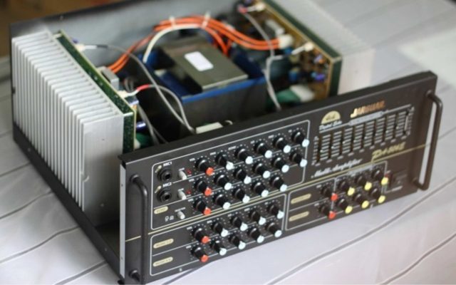 Vì sao amply karaoke truyền thống đang dần mất chỗ đứng trên thị trường