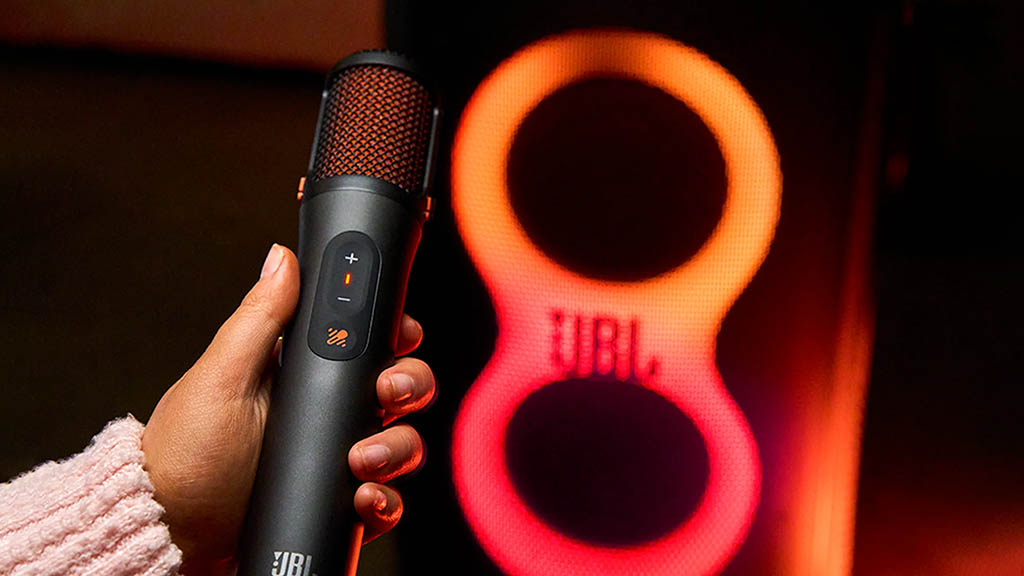 JBL EasySing: Micro Karaoke AI Tách Vocal Trên Nhạc Trực Tuyến